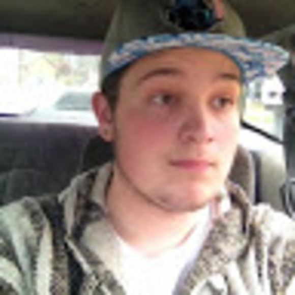 Meet your Posher, Travis - Picture 1 of 1